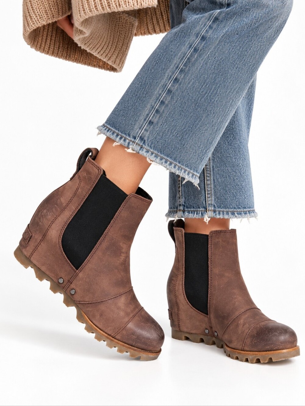 Sorel Joan of Arctic Wedge II Chelsea Boots Brown Leather Size 5.5